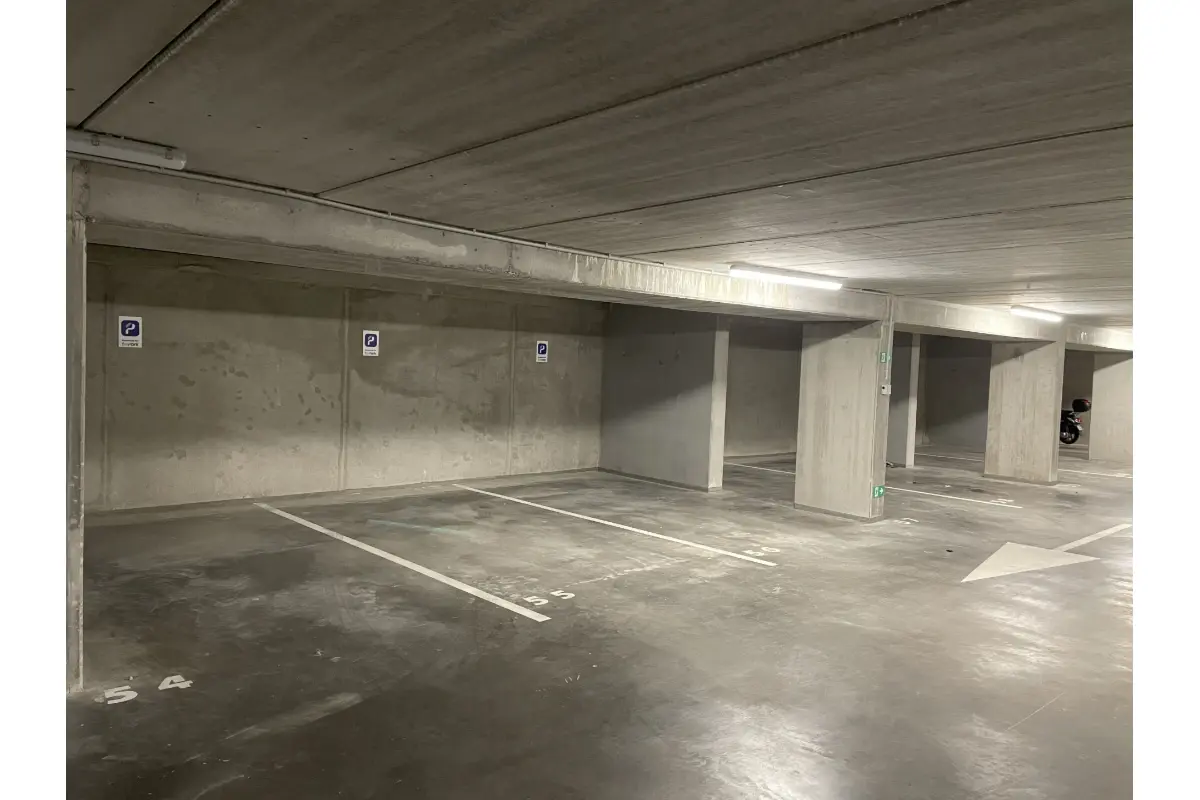Parking à vendre à Laeken 1020 92700.00€  chambres m² - annonce 333976