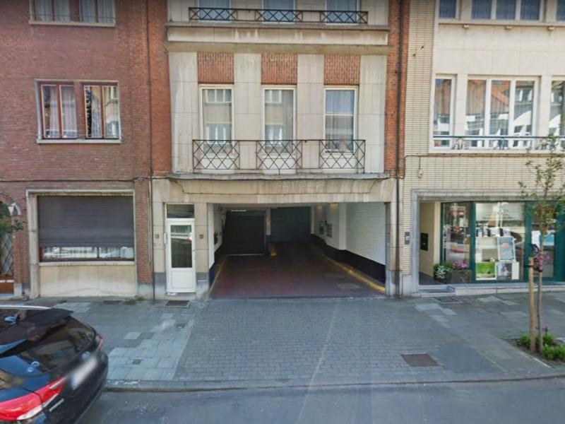 Parking & garage te huur in Sint-Lambrechts-Woluwe 1200 150.00€ slaapkamers m² - Zoekertje 336631