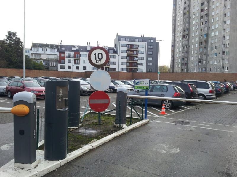 Parking & garage te huur in Sint-Jans-Molenbeek 1080 119.00€ slaapkamers m² - Zoekertje 337547