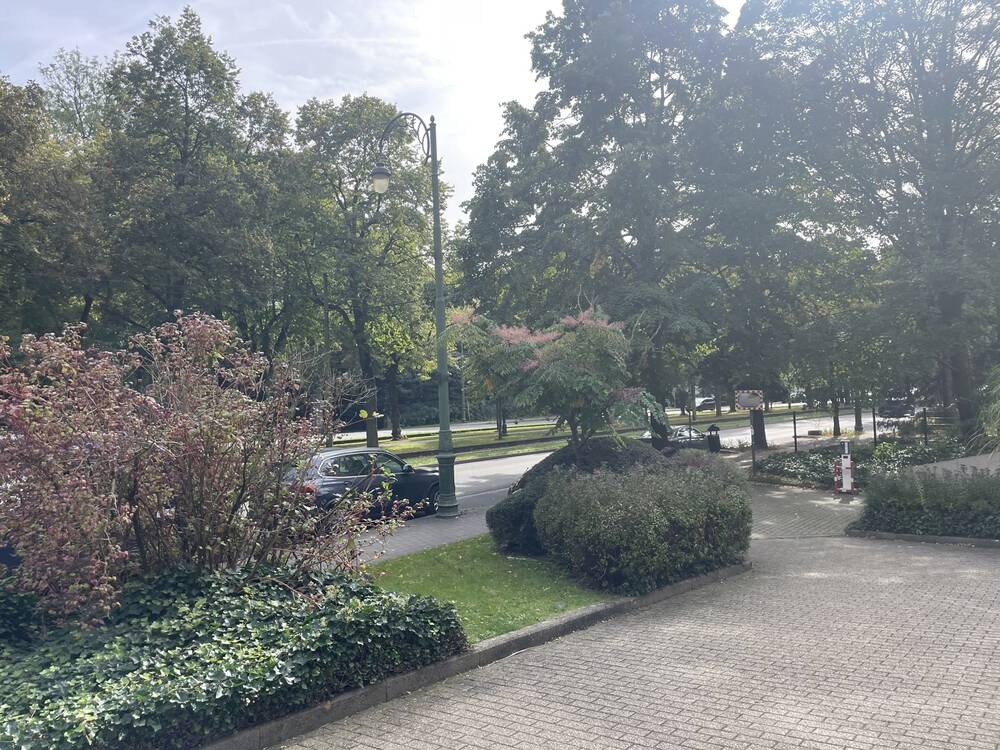 Commerce à vendre à Auderghem 1160 910000.00€ chambres 385.00m² - annonce 337614