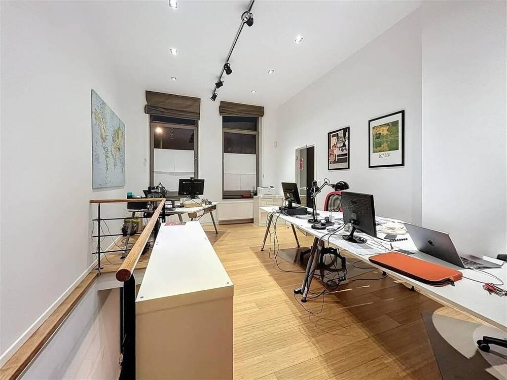 Handelszaak te  huur in Etterbeek 1040 1220.00€  slaapkamers 80.00m² - Zoekertje 337858