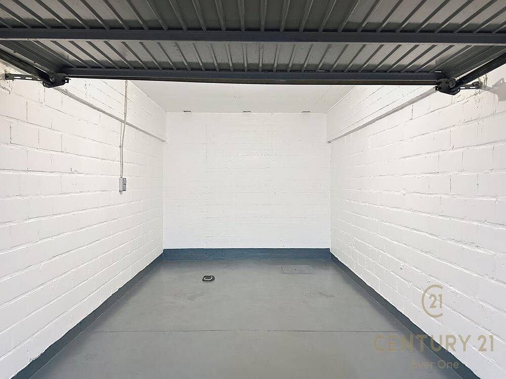 Parking & garage te koop in Sint-Lambrechts-Woluwe 1200 37500.00€ slaapkamers m² - Zoekertje 340758