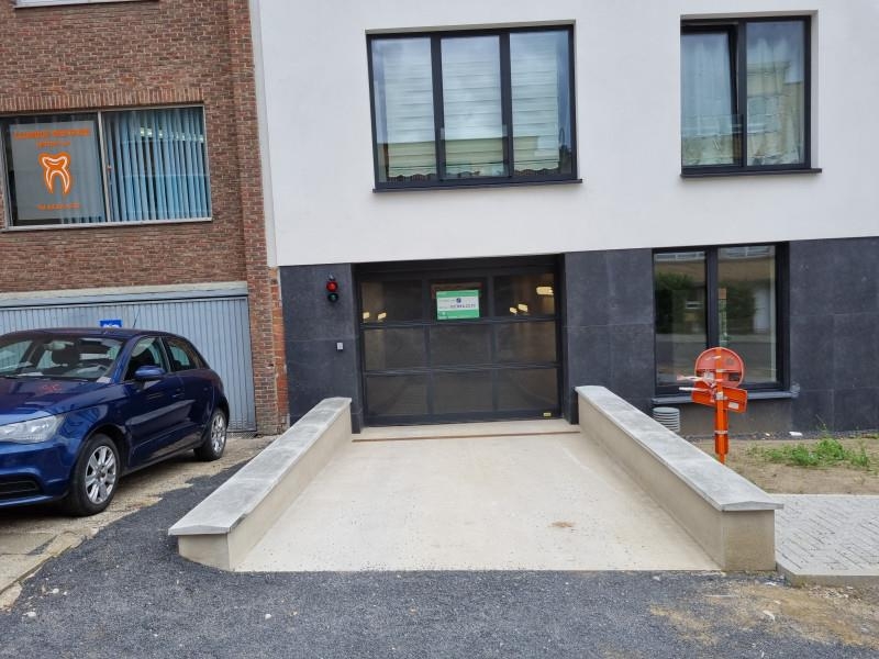 Parking / garage à louer à Forest 1190 109.00€ chambres m² - annonce 341621