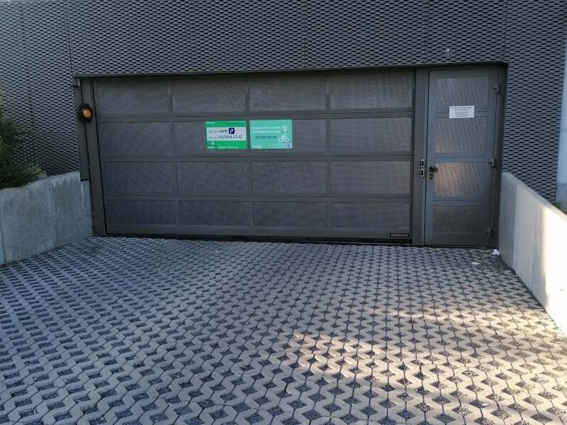 Parking / garage à louer à Berchem-Sainte-Agathe 1082 109.00€ chambres m² - annonce 341585