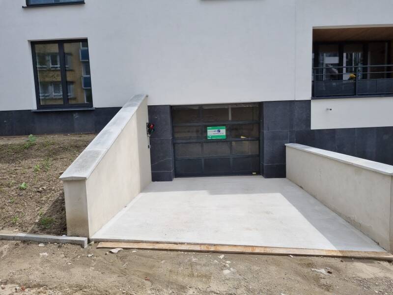 Parking te  huur in Vorst 1190 109.00€  slaapkamers m² - Zoekertje 341583