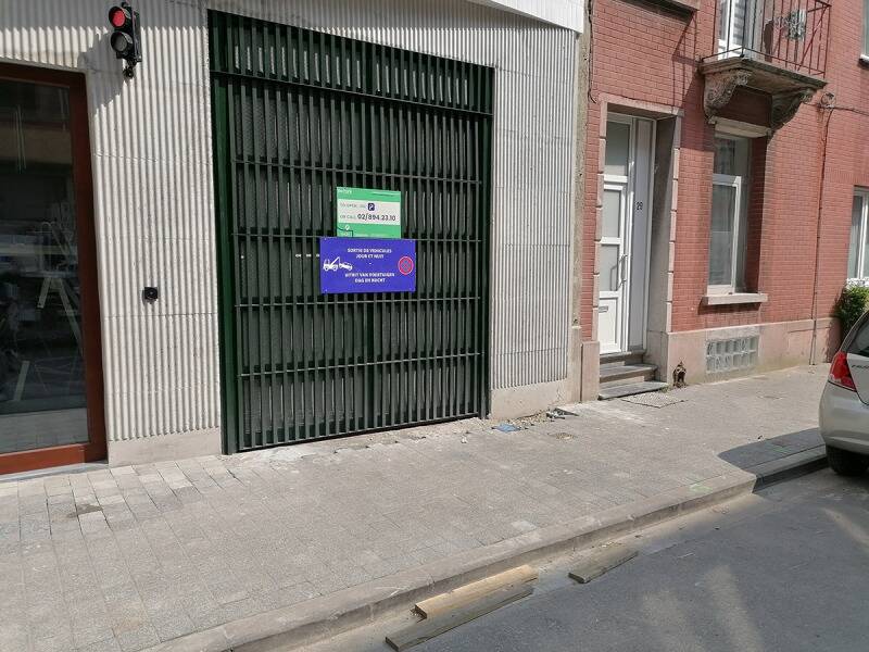 Parking / garage à louer à Molenbeek-Saint-Jean 1080 109.00€  chambres m² - annonce 341576