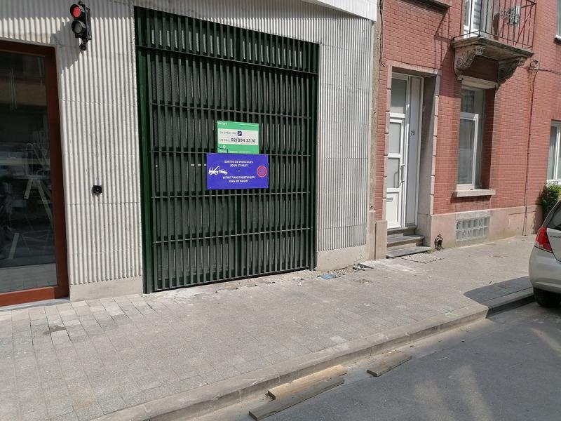 Parking & garage te huur in Sint-Jans-Molenbeek 1080 109.00€ slaapkamers m² - Zoekertje 341576