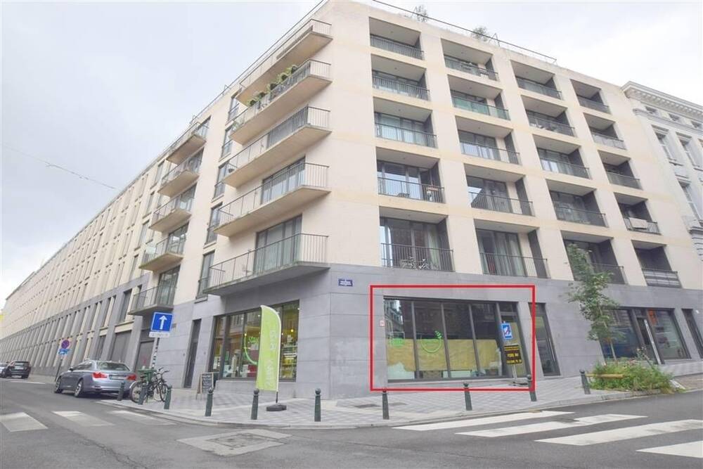 Handelszaak te  in Brussel 1000 2250.00€ 2 slaapkamers 200.00m² - Zoekertje 342382