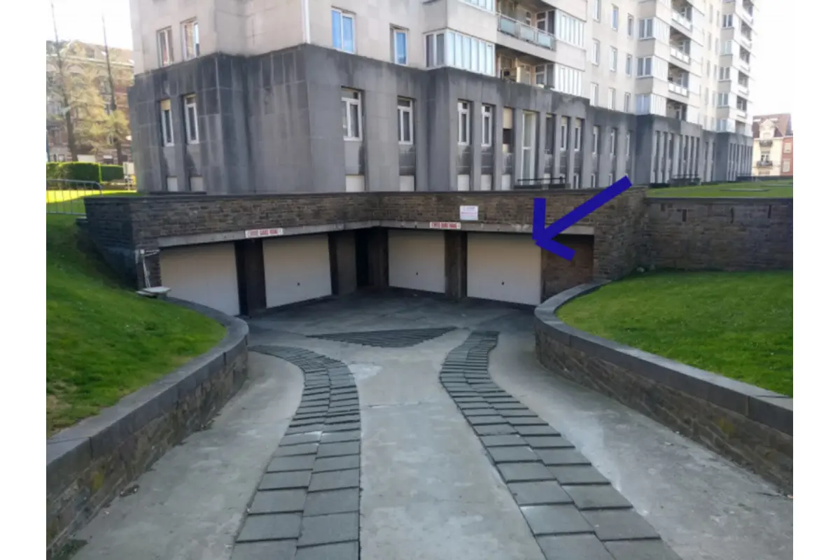 Parking te  huur in Brussel 1000 109.00€  slaapkamers m² - Zoekertje 341725