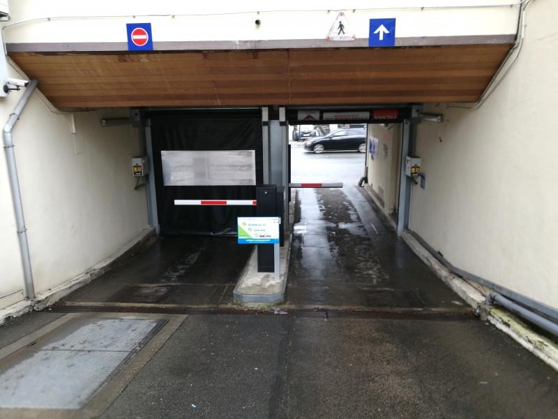 Parking / garage à louer à Uccle 1180 121.00€ chambres m² - annonce 341757
