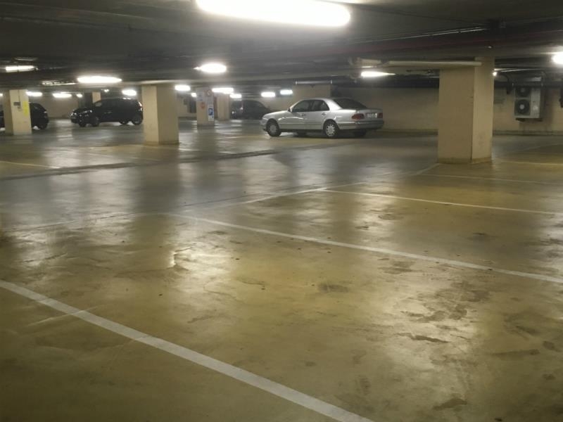 Parking & garage te huur in Watermaal-Bosvoorde 1170 80.00€ slaapkamers m² - Zoekertje 341835