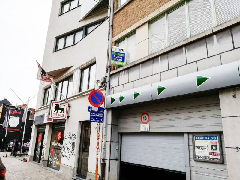 Parking & garage te huur in Elsene 1050 200.00€ slaapkamers m² - Zoekertje 341871