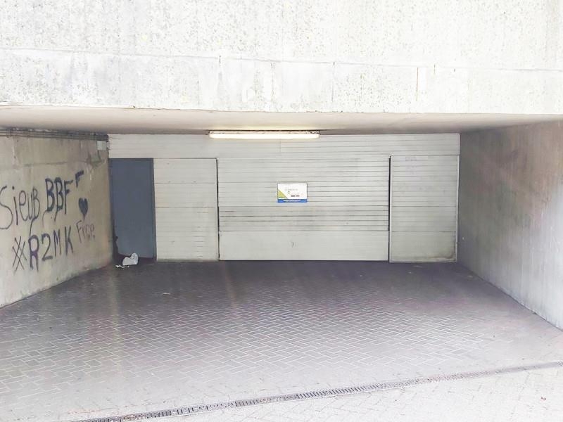 Parking & garage te huur in Sint-Jans-Molenbeek 1080 59.00€ slaapkamers m² - Zoekertje 341848