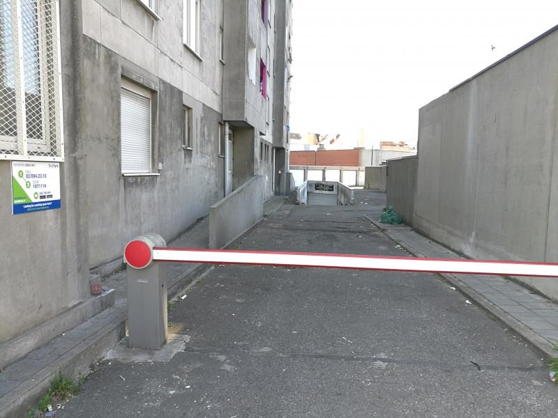 Parking & garage te huur in Sint-Jans-Molenbeek 1080 74.00€ slaapkamers m² - Zoekertje 341849