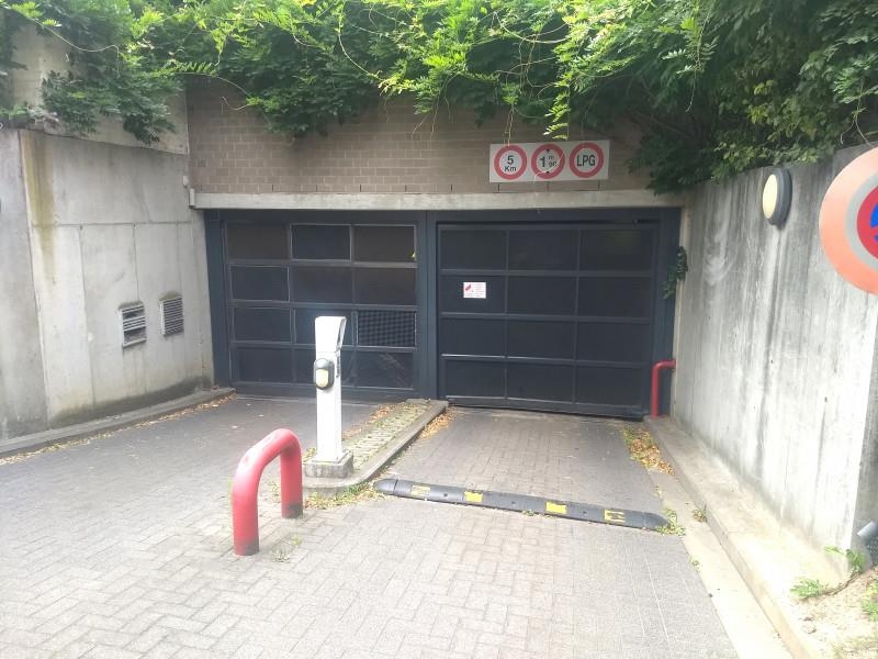 Parking & garage te huur in Sint-Agatha-Berchem 1082 79.00€ slaapkamers m² - Zoekertje 341807