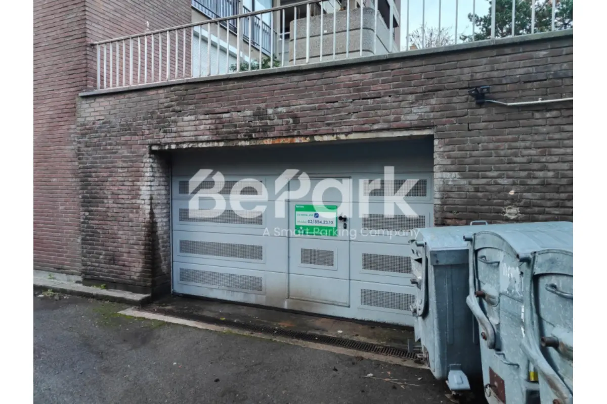 Parking te  huur in Watermaal-Bosvoorde 1170 95.00€  slaapkamers m² - Zoekertje 341655