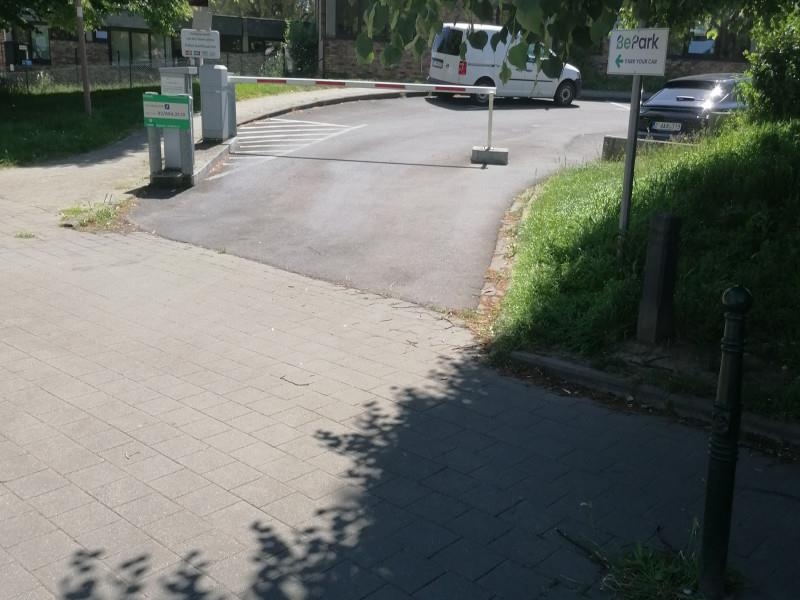 Parking & garage te huur in Laken 1020 85.00€ slaapkamers m² - Zoekertje 341883
