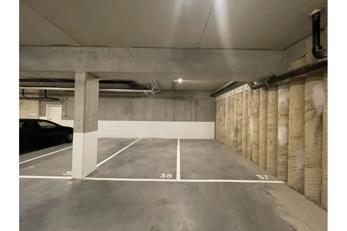 Parking te  koop in Anderlecht 1070 19055.00€  slaapkamers m² - Zoekertje 343263