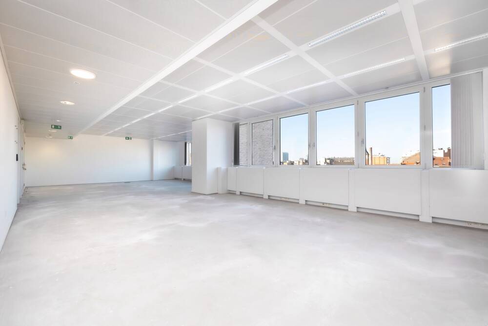 Handelszaak te huur in Etterbeek 1040 11060.00€ slaapkamers 553.00m² - Zoekertje 347044