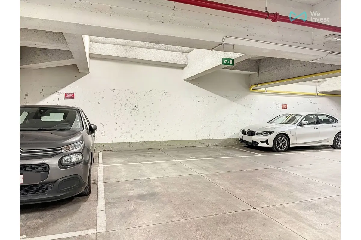 Parking te  huur in Brussel 1000 100.00€  slaapkamers m² - Zoekertje 347937