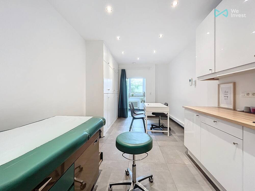 Handelszaak te huur in Ukkel 1180 650.00€ slaapkamers 16.00m² - Zoekertje 349206