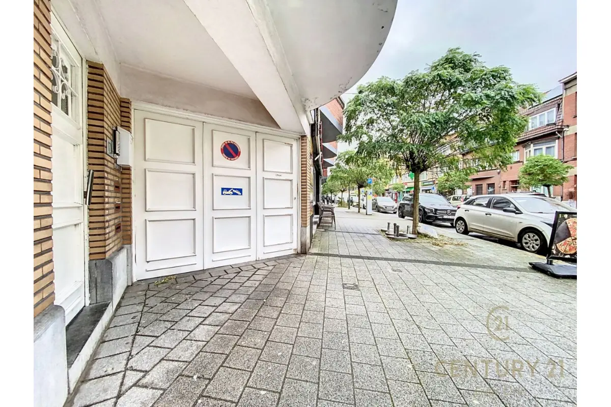 Parking te  koop in Evere 1140 80000.00€  slaapkamers m² - Zoekertje 583950