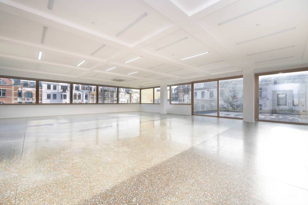 Handelszaak te koop in Watermaal-Bosvoorde 1170 550000.00€ slaapkamers 250.00m² - Zoekertje 354485