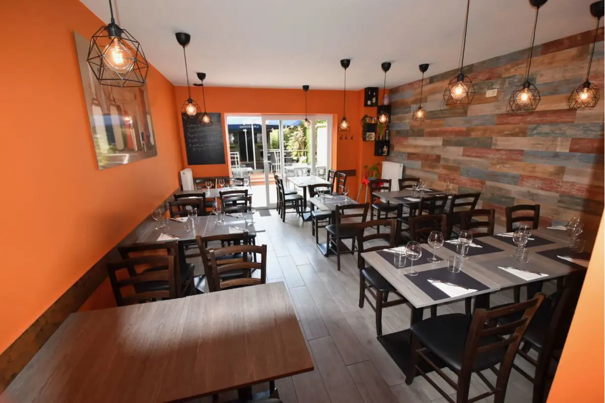 Handelszaak te  koop in Ukkel 1180 85000.00€  slaapkamers 120.00m² - Zoekertje 360255