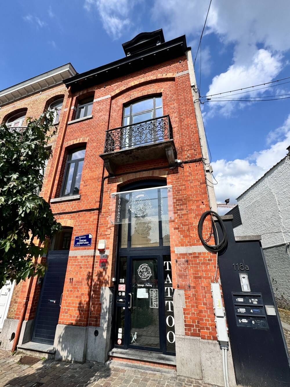 Commerce à à Ixelles 1050 2400.00€ chambres 125.00m² - annonce 468937