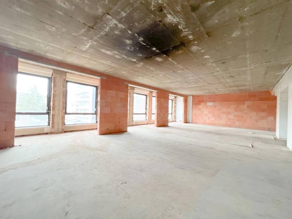 Commerce à vendre à Etterbeek 1040 329000.00€ chambres 151.00m² - annonce 368220