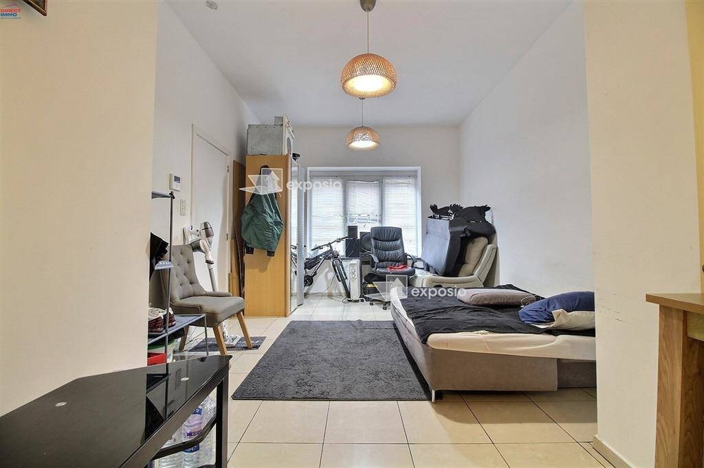 Handelszaak te koop in Schaarbeek 1030 220000.00€ slaapkamers 81.00m² - Zoekertje 370729