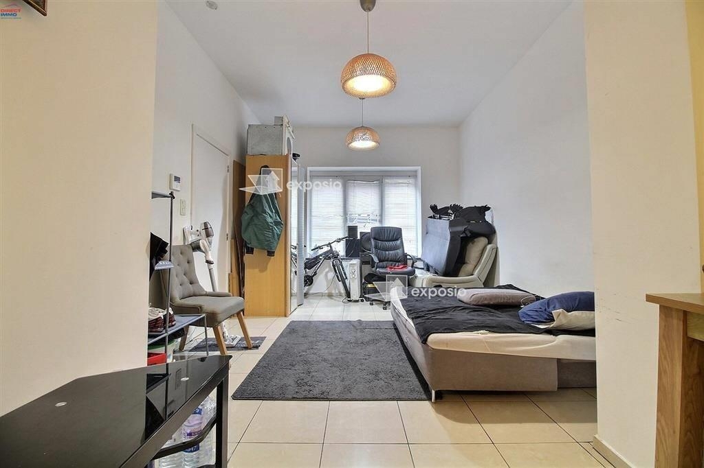 Handelszaak te koop in Schaarbeek 1030 220000.00€ slaapkamers 81.00m² - Zoekertje 370729
