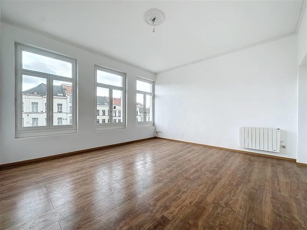 Duplex te koop in Sint-Jans-Molenbeek 1080 250000.00€ 1 slaapkamers 90.00m² - Zoekertje 370174
