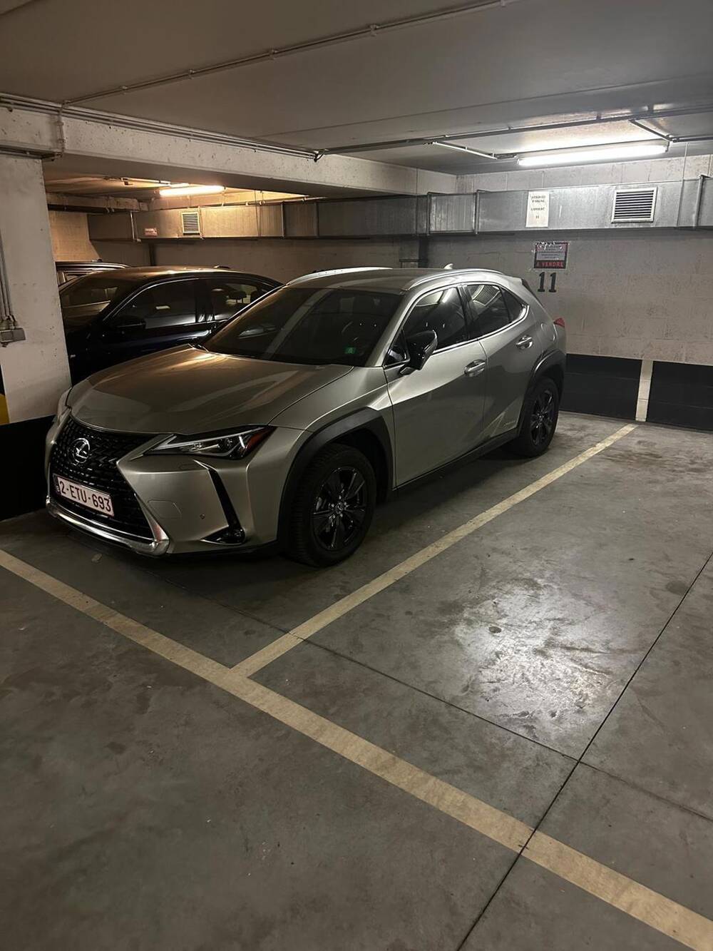 Parking / garage à louer à Saint-Gilles 1060 120.00€ chambres m² - annonce 372053