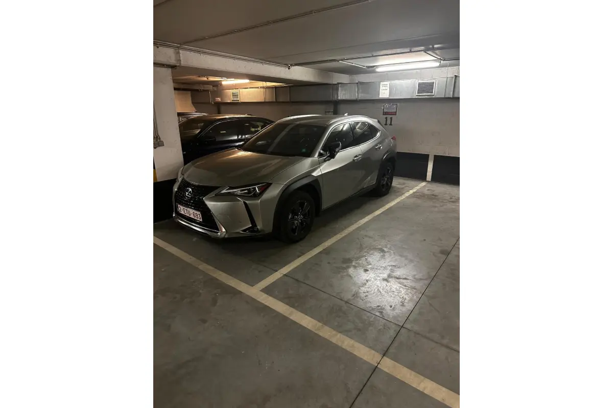 Parking à  à Saint-Gilles 1060 120.00€  chambres m² - annonce 372053