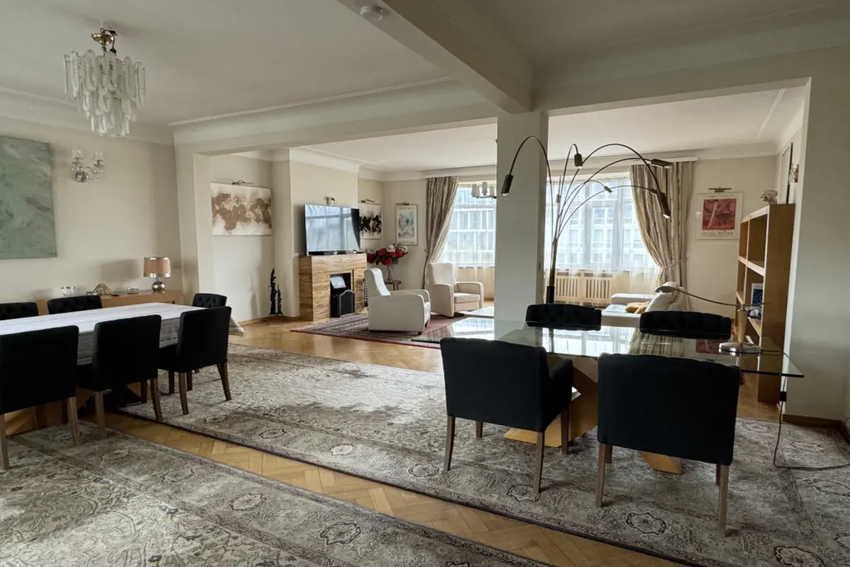 Appartement te  in Elsene 1050 895000.00€ 3 slaapkamers 203.00m² - Zoekertje 505443