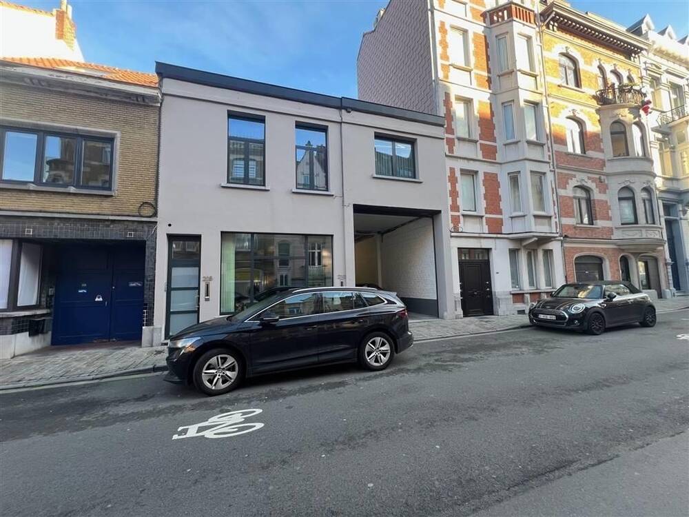 Handelszaak te huur in Schaarbeek 1030 1000.00€ slaapkamers 45.00m² - Zoekertje 378394