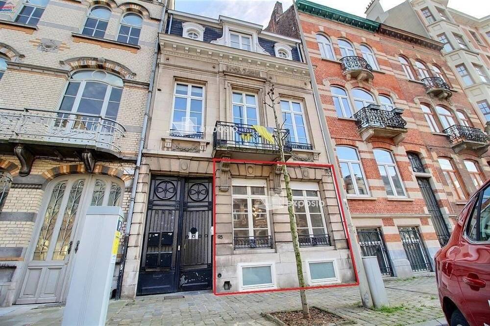 Handelszaak te koop in Schaarbeek 1030 134000.00€ slaapkamers 40.00m² - Zoekertje 381116