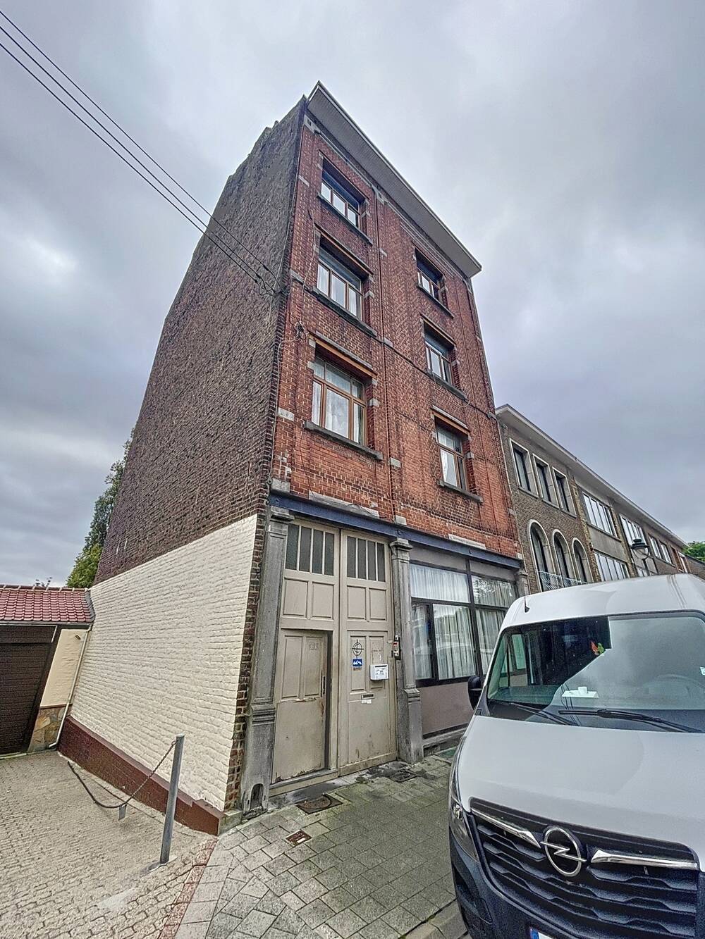 Mixgebouw te koop in Anderlecht 1070 659000.00€ 7 slaapkamers 215.00m² - Zoekertje 382476