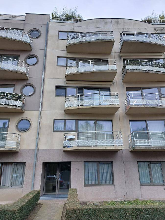 Benedenverdieping te koop in Sint-Jans-Molenbeek 1080 198000.00€ 1 slaapkamers 70.00m² - Zoekertje 386239