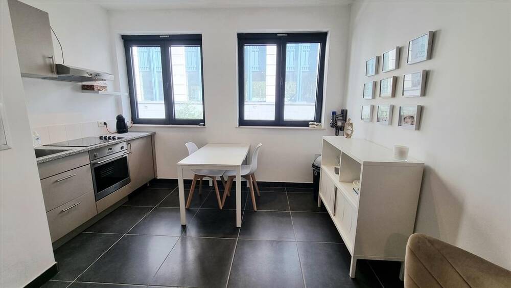 Handelszaak te koop in Sint-Jans-Molenbeek 1080 149000.00€ slaapkamers m² - Zoekertje 387331