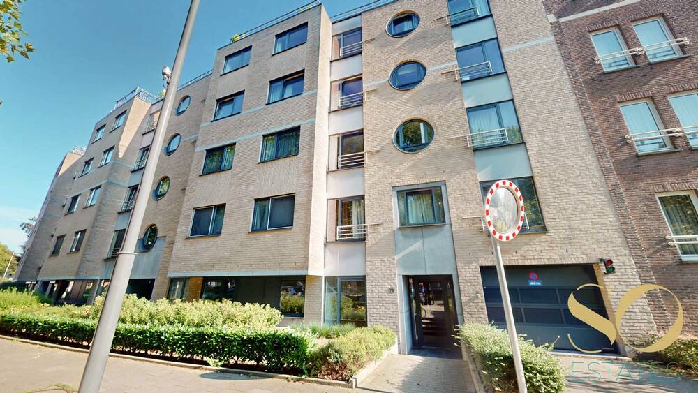 Parking & garage te koop in Evere 1140 22500.00€ slaapkamers m² - Zoekertje 388666