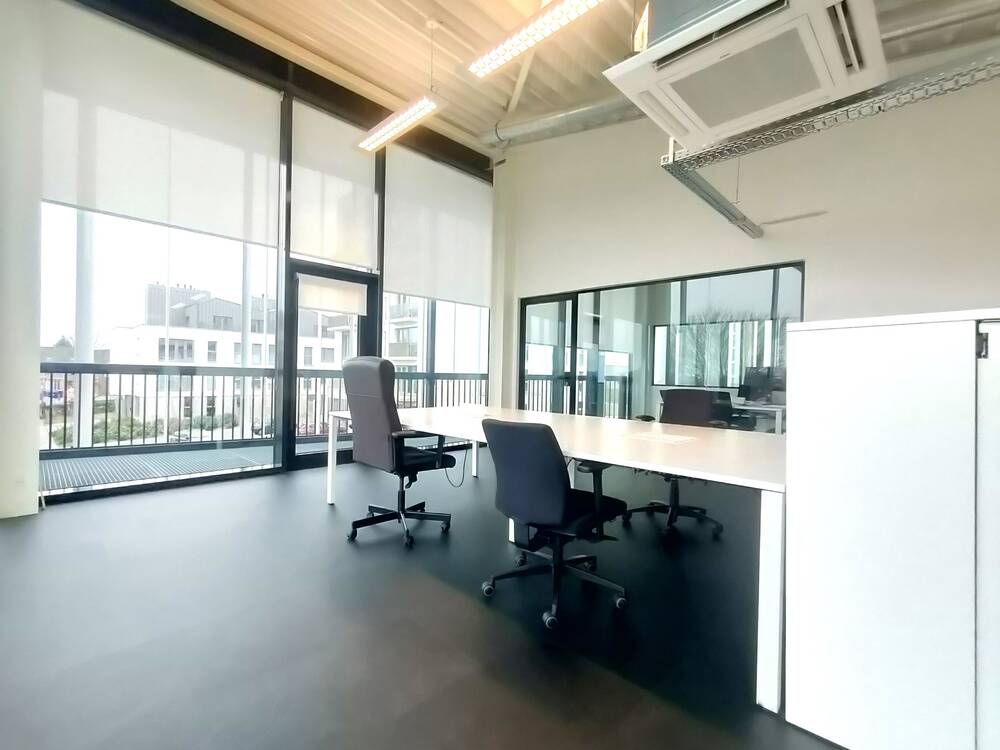 Handelszaak te huur in Evere 1140 1500.00€ slaapkamers 115.00m² - Zoekertje 389646