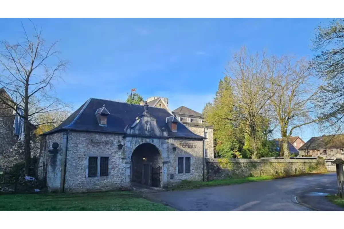 Château à vendre à Lontzen 4710 1499000.00€  chambres 1700.00m² - annonce 392446