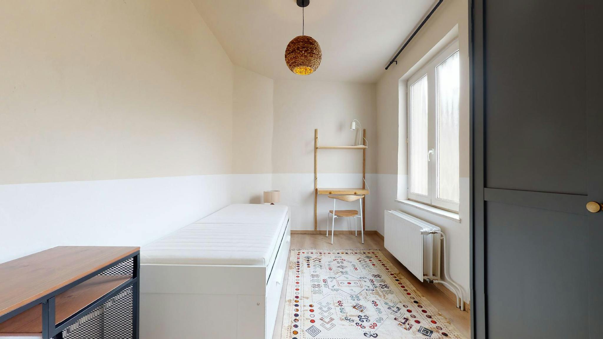 Appartement te  huur in Elsene 1050 645.00€ 1 slaapkamers 350.00m² - Zoekertje 795327