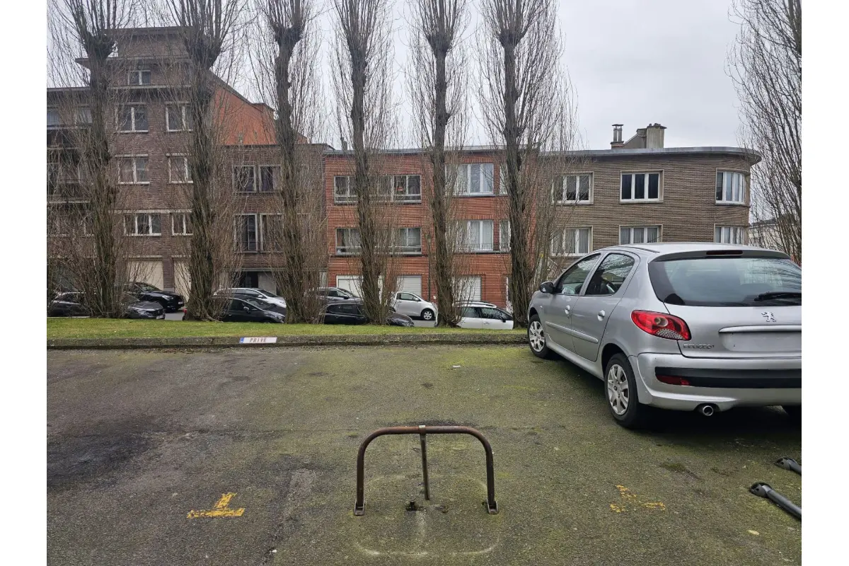 Parking te  koop in Laken 1020 9900.00€  slaapkamers m² - Zoekertje 396432