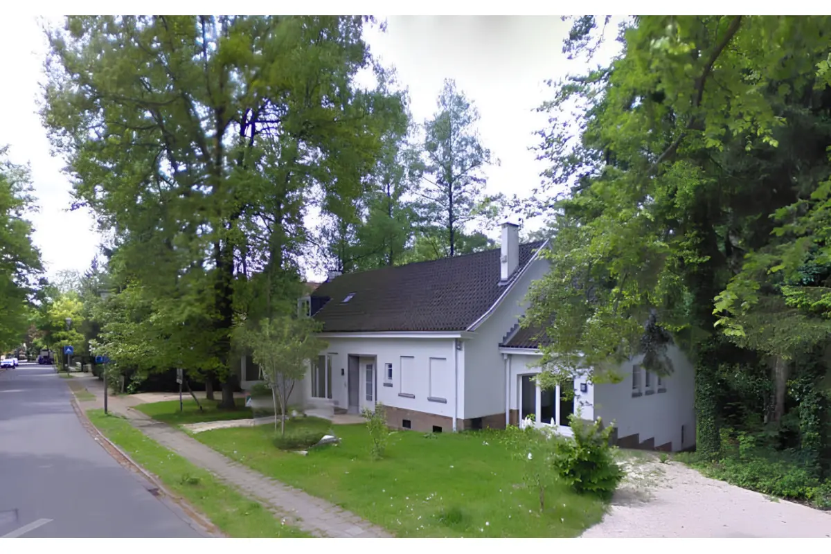 Villa te  koop in Ukkel 1180 1190000.00€ 5 slaapkamers 330.00m² - Zoekertje 398200