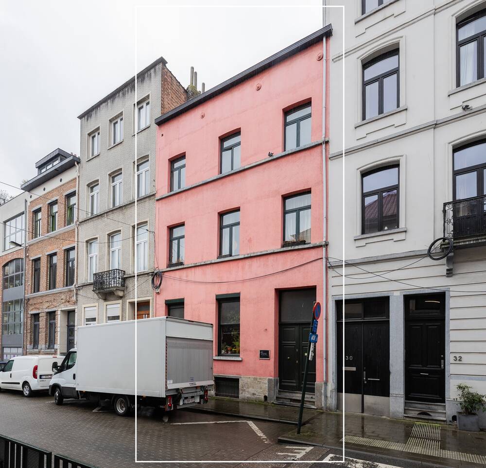 Immeuble mixte à vendre à Bruxelles 1000 849000.00€ 8 chambres 340.00m² - annonce 405937