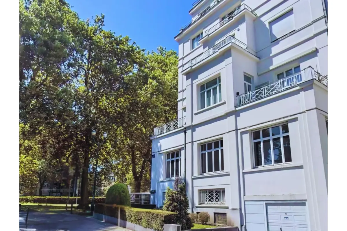 Duplex à vendre à Ixelles 1050 2150000.00€ 6 chambres 620.00m² - annonce 422414