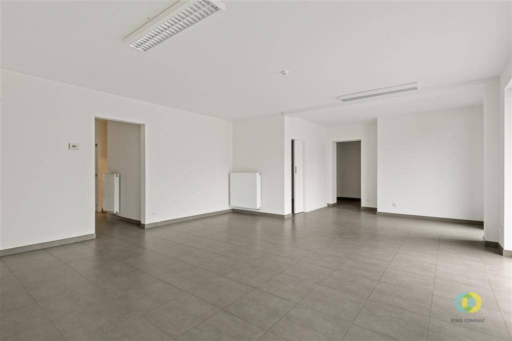 Handelszaak te huur in Sint-Agatha-Berchem 1082 1350.00€ slaapkamers 100.00m² - Zoekertje 505419